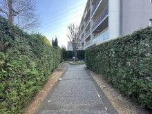 【神奈川県/横浜市港北区新吉田東】サンマンション・アトレ港北綱島 敷地内