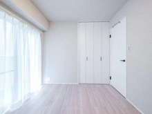 【神奈川県/横浜市神奈川区浦島町】クリオ神奈川新町弐番館 洋室