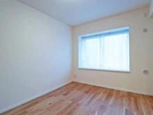 【神奈川県/横浜市緑区十日市場町】プラハ十日市場 洋室：6.5帖