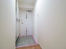 【神奈川県/横浜市緑区十日市場町】プラハ十日市場 玄関