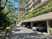 【神奈川県/横浜市青葉区荏田町】アルスあざみ野 敷地内