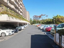 【神奈川県/横浜市青葉区荏田町】アルスあざみ野 駐車場