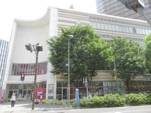 【神奈川県/川崎市中原区小杉町】プラウドタワー武蔵小杉 foodium武蔵小杉（現地より約490m）