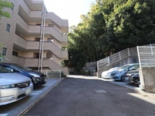 【神奈川県/川崎市高津区末長】プリンスハイツ梶ヶ谷  駐車場