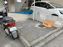 【東京都/稲城市矢野口】クリオ矢野口壱番館 共用部：ゴミ置き場