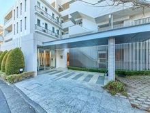 【神奈川県/横浜市青葉区荏田北】ドレッセ荏田北フォーネ アプローチ