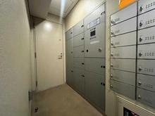 【神奈川県/川崎市中原区小杉御殿町】ジオ・イニシア武蔵小杉 宅配BOX