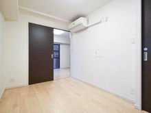 【東京都/世田谷区鎌田】グリュックT玉川 リビング・ダイニング：（奥）洋室