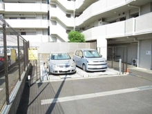 【神奈川県/川崎市中原区上小田中】イニシア武蔵中原 駐車場