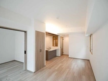 【神奈川県/川崎市中原区今井仲町】コスモ武蔵小杉ラフィネ リビング・ダイニング：（左）洋室