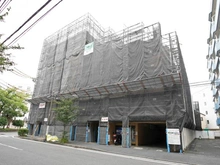 【神奈川県/横浜市鶴見区市場大和町】ナイスアーバン鶴見市場 外観：大規模修繕工事中