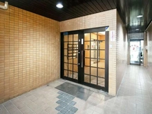 【神奈川県/横浜市鶴見区市場大和町】ナイスアーバン鶴見市場 エントランス