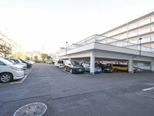 【神奈川県/川崎市中原区木月住吉町】元住吉マンション 駐車場