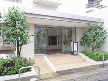 【神奈川県/川崎市中原区井田杉山町】ファミネス元住吉 エントランス