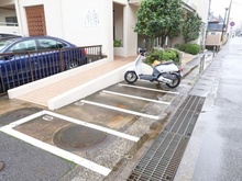 【神奈川県/川崎市中原区井田杉山町】ファミネス元住吉 バイク置き場