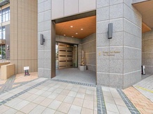 【神奈川県/川崎市中原区小杉町】コスギ　サード　アヴェニュー　ザ・レジデンス エントランス