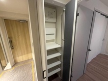 【神奈川県/川崎市中原区市ノ坪】パークスクエア武蔵小杉 収納：位置：玄関横