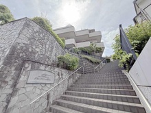 【神奈川県/横浜市港北区大豆戸町】グランフォルム菊名 アプローチ