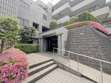 【神奈川県/横浜市港北区大豆戸町】グランフォルム菊名 アプローチ