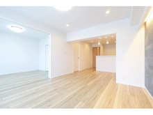 【東京都/府中市是政】府中多摩川通り住宅2号棟 リビング・ダイニング
