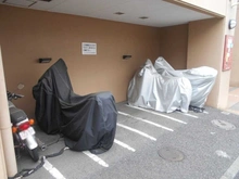 【神奈川県/横浜市緑区十日市場町】ホーメストプラザ十日市馬東館 バイク置場