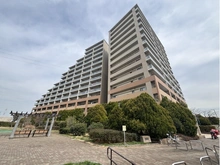 【神奈川県/横浜市鶴見区上末吉】クレストフォルム横浜リヴァシス 外観