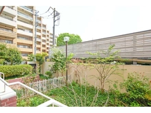 【東京都/三鷹市新川】井の頭公園ガーデニア 専用庭