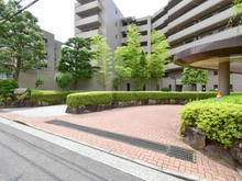 【神奈川県/横浜市港北区大倉山】東急ドエルアルス大倉山 アプローチ
