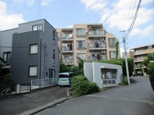 【東京都/調布市西つつじケ丘】バームハイツつつじヶ丘 外観：右奥建物