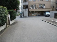 【東京都/調布市西つつじケ丘】バームハイツつつじヶ丘 前面道路