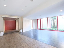 【東京都/国分寺市西恋ヶ窪】ルイシャトレ国分寺イプセ エントランス