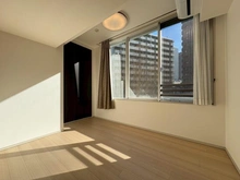 【東京都/新宿区北新宿】ジオ西新宿ツインレジデンス イースト棟 洋室：5.6帖