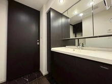 【東京都/新宿区北新宿】ジオ西新宿ツインレジデンス イースト棟 洗面所