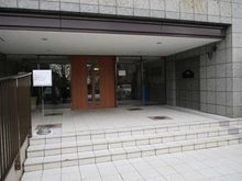 【東京都/国立市中】クリオレミントンヴィレッジ国立 エントランス
