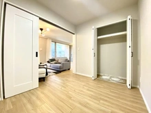 【兵庫県/神戸市東灘区本山南町】エルヴェール神戸本山アーバンライフ 洋室：(奥)LD