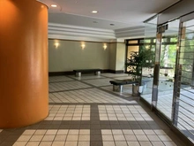 【兵庫県/神戸市東灘区向洋町中】RICウエストコート4番街北棟 3番館 エントランス
