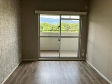【兵庫県/神戸市東灘区向洋町中】RICウエストコート4番街北棟 3番館 洋室