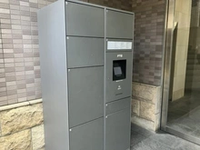 【兵庫県/神戸市灘区土山町】プリオーレ御影山の手 C棟 宅配BOX
