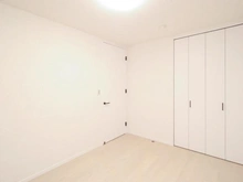 【兵庫県/神戸市東灘区本山中町】パレ・プラス本山 洋室：5.5帖