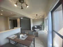 【兵庫県/神戸市灘区篠原南町】ローレルコート六甲篠原 LDK：※家具・調度品等は本体価格に含まれません。