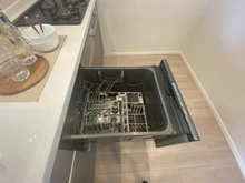 【兵庫県/神戸市灘区篠原南町】ローレルコート六甲篠原 キッチン：食器洗い乾燥機ございます