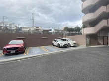 【兵庫県/神戸市灘区篠原南町】ローレルコート六甲篠原 駐車場