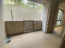 【兵庫県/神戸市東灘区御影山手】メープル御影山手セレヴィ バルコニー