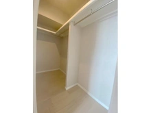 【兵庫県/神戸市東灘区住吉宮町】KiLaLa住吉 収納：洋室部分のウォークインクローゼットです