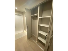 【兵庫県/神戸市東灘区住吉宮町】KiLaLa住吉 廊下：廊下部分の収納です