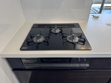 【兵庫県/神戸市東灘区御影山手】ジークレフ御影山手緑静館 キッチン：三口コンロ