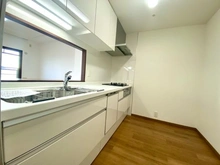 【兵庫県/神戸市東灘区魚崎西町】モンセーヌ住吉川公園1番館 キッチン