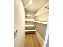 【兵庫県/神戸市東灘区御影郡家】アステシオ御影 収納：パントリーございます