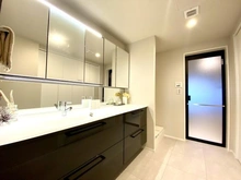 【兵庫県/神戸市東灘区御影郡家】アステシオ御影 洗面室