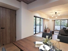 【兵庫県/神戸市東灘区本山南町】グラン・フェルティ本山 リビング・ダイニング：※家具・調度品は販売価格に含まれておりません